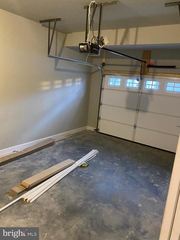 Building Photo - 6126 Sawgrass Ct