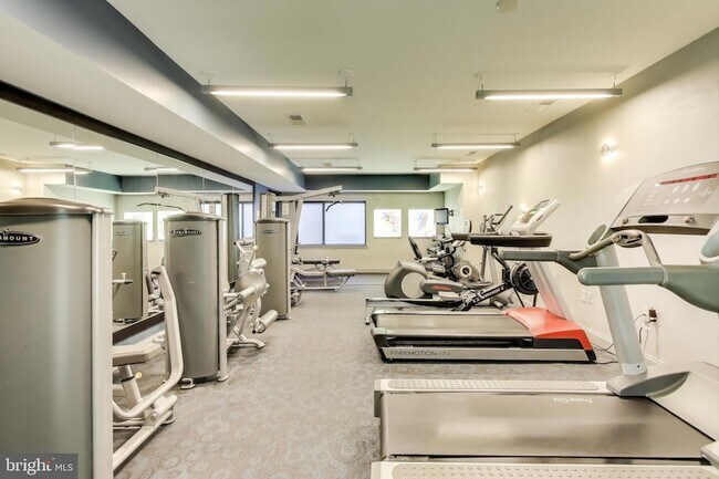 Building Photo - 8005 13th St