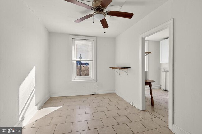 Building Photo - 2536 Amber St