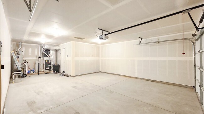 Building Photo - Newer Caldwell Home