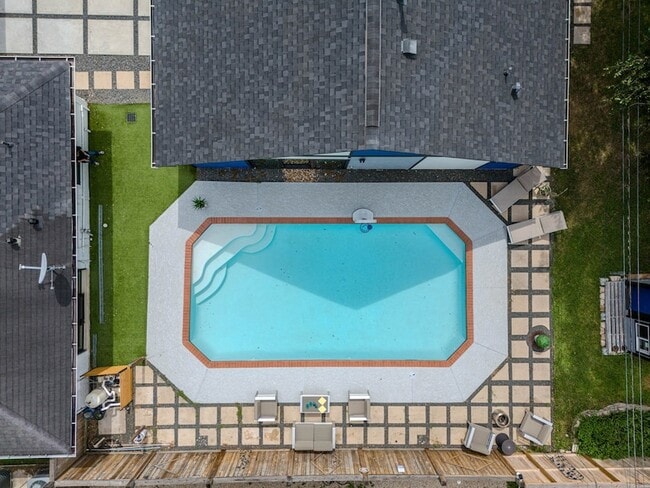 Building Photo - 6518 Kury Ln