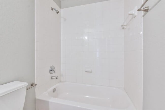 Building Photo - 15515 Echo Stable Ln
