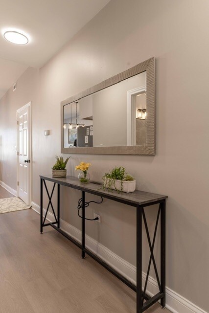 Building Photo - 3049 N Avers Ave