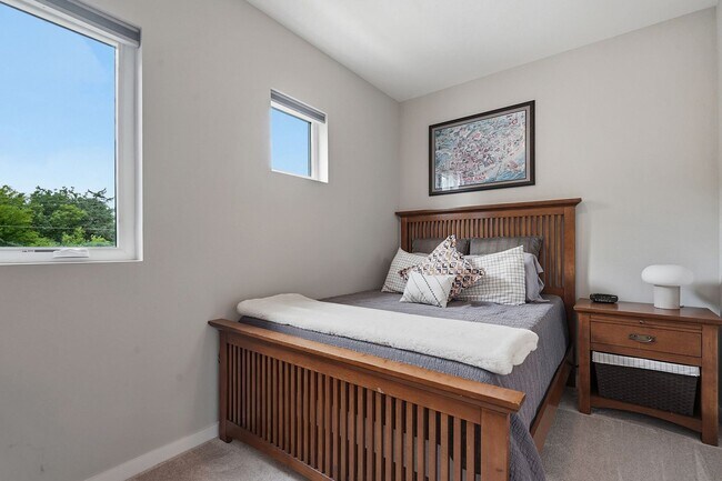 Building Photo - Live Elevated in Downtown Raleigh – Stunning Townhome with Rooftop Oasis!