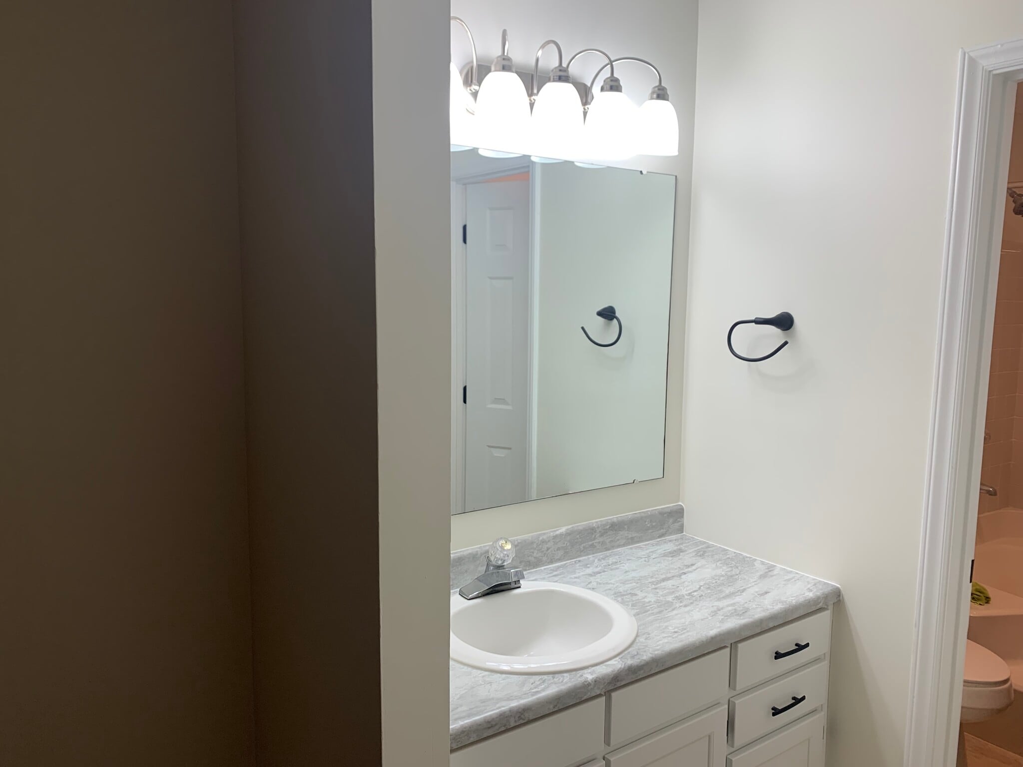 Building Photo - 7150 Winery Ln