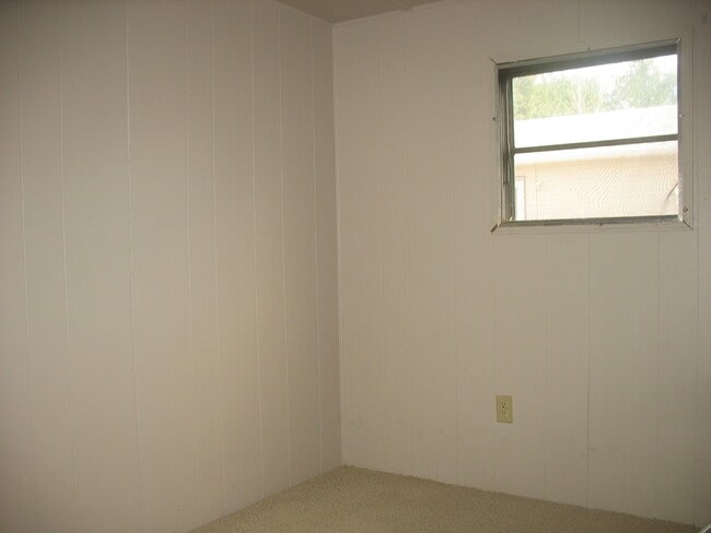 Building Photo - 2bed, 1bath mobile home - Kuna