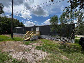 Building Photo - 18517 Prickley Ash Way