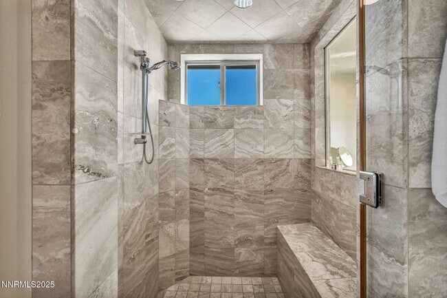 Building Photo - 1520 Taos Ln