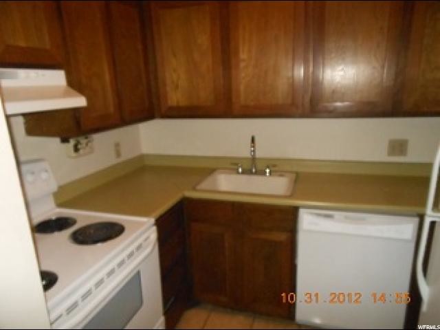 Building Photo - 1032 E 400 S