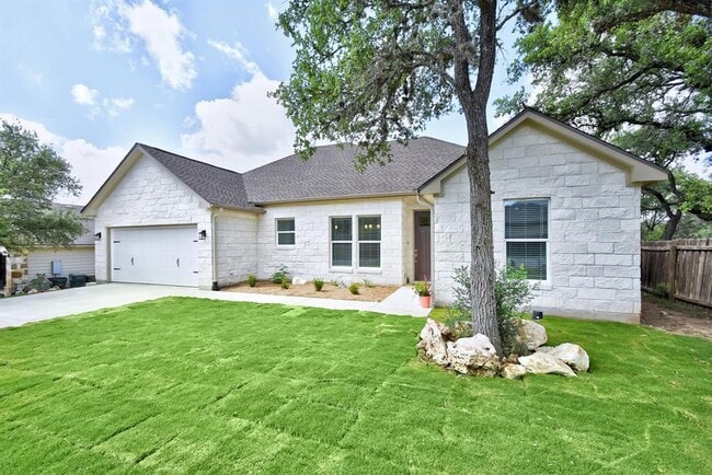 Building Photo - 2109 Meadow View Dr