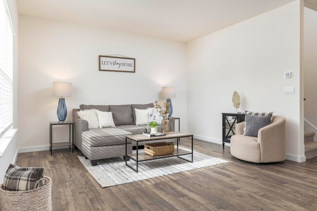 Building Photo - 4134 Lone Oak Cir