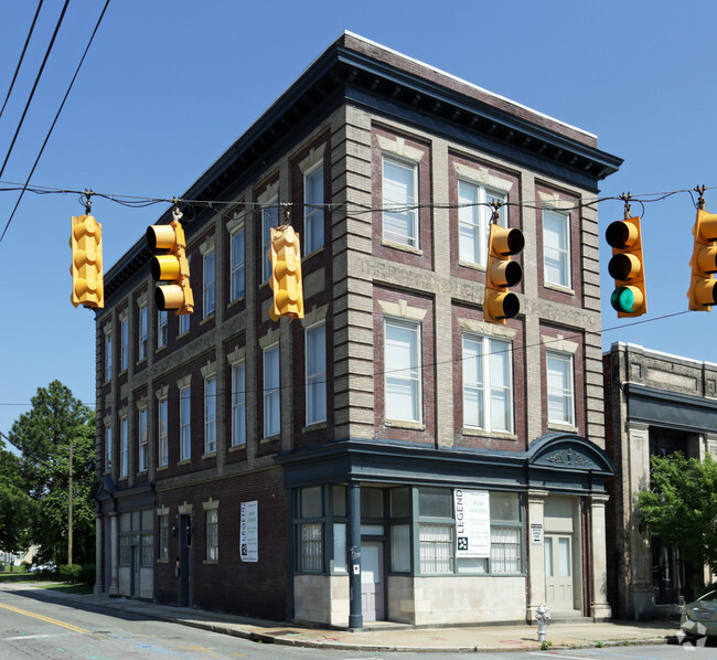Primary Photo - CT Russell Lofts
