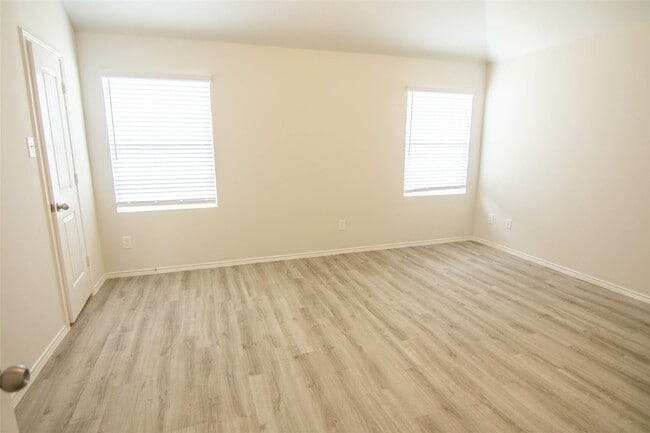 Building Photo - 5419 Gouldburn River Dr