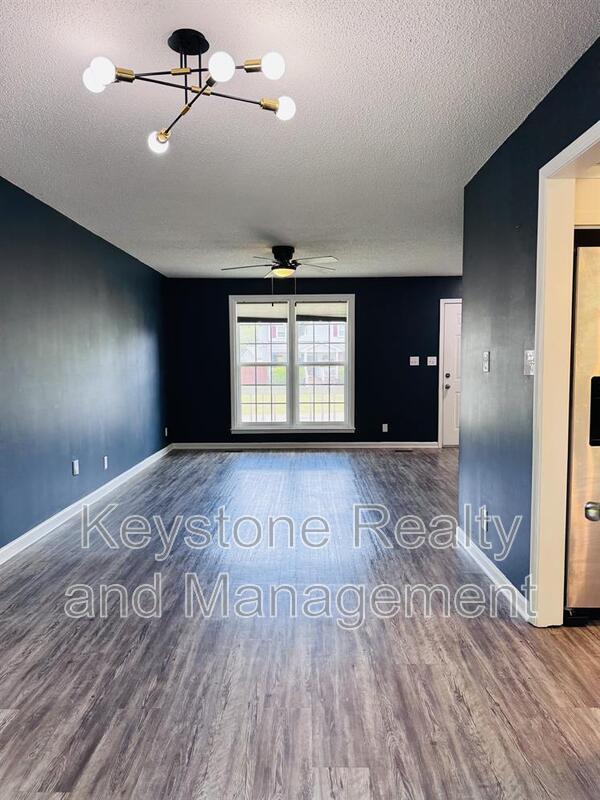 Building Photo - 474 Bamburg Dr