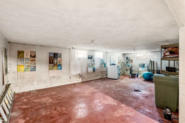 Building Photo - 306 Grove St