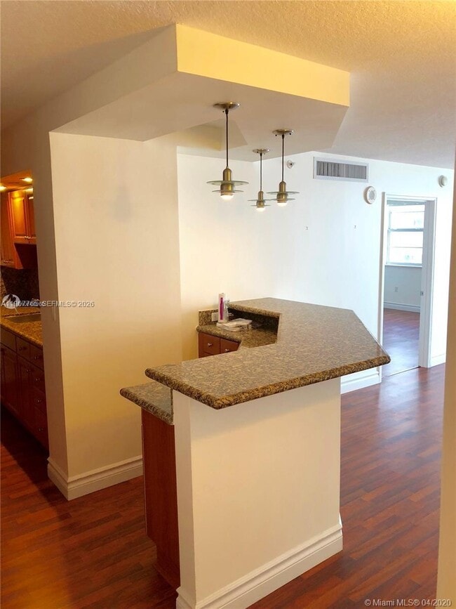 Building Photo - 6917 Collins Ave