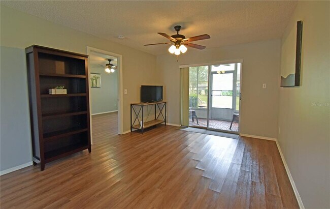 Building Photo - 3683 Trophy Blvd