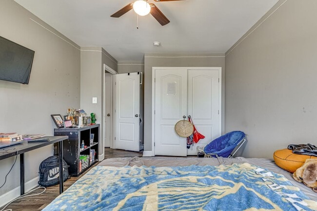 Building Photo - Beautiful 5 Bedroom Home in Clinton MD