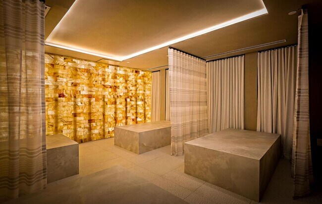 Building Photo - 8701 Churchill Rd