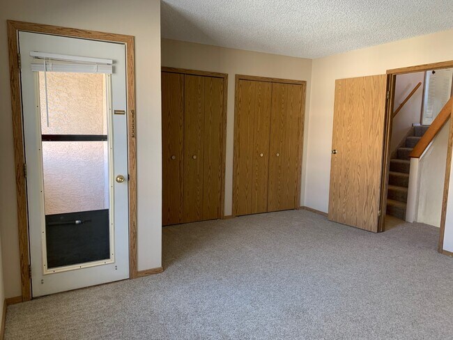 Building Photo - Beautiful Townhome in Colorado Spings