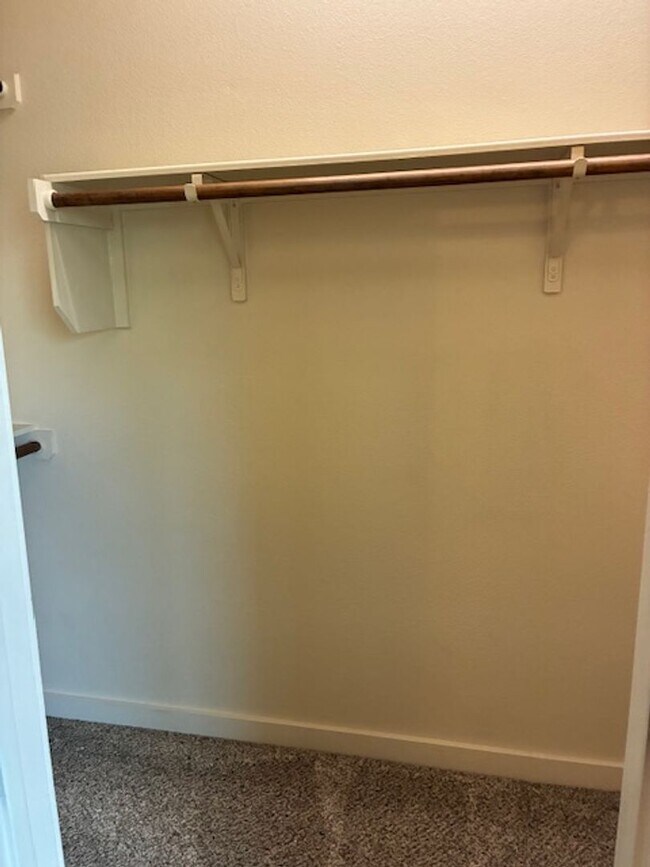 Building Photo - 3301 Lineage Loop