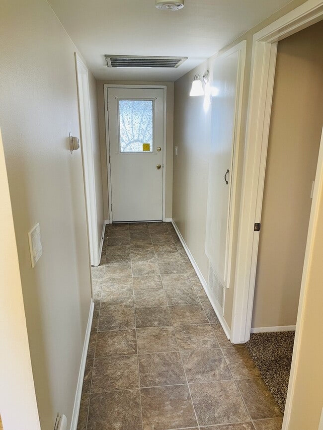 Building Photo - 27127 Sun City Blvd