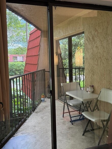 Building Photo - 8159 Severn Dr