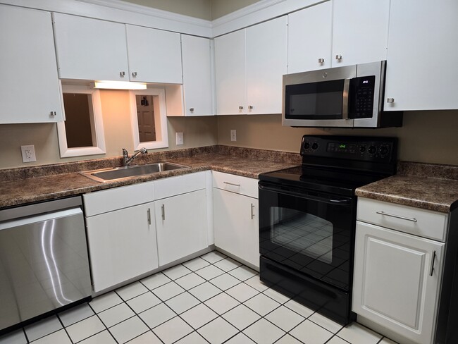 Building Photo - Westcliff condos