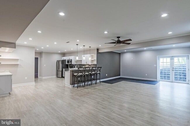 Building Photo - 9221 Clementine Ct