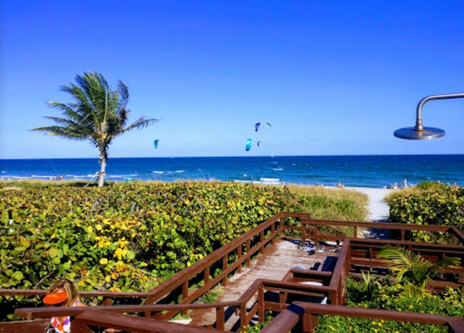 Building Photo - 2871 N Ocean Blvd