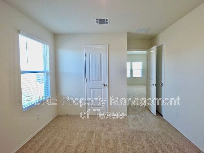 Building Photo - 13525 Open Wagon Trl