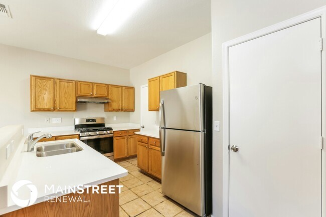 Building Photo - 7102 W Hess Ave