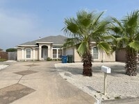 Building Photo - 15221 Main Royal Dr