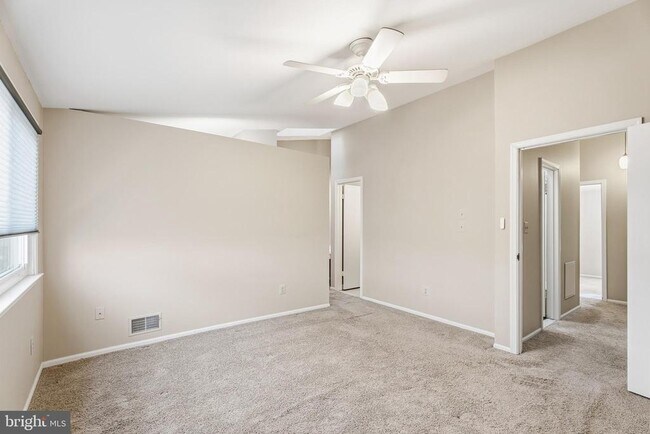 Building Photo - 41 Jones Falls Terrace