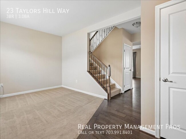 Building Photo - 23 Taylors Hl Wy