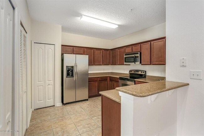 Building Photo - 4908 Key Lime Dr