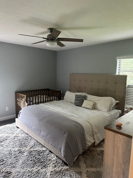 Building Photo - 7216 Woodbrook Dr