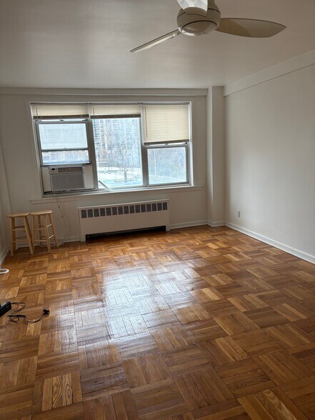 Building Photo - 1450 Palisade Ave