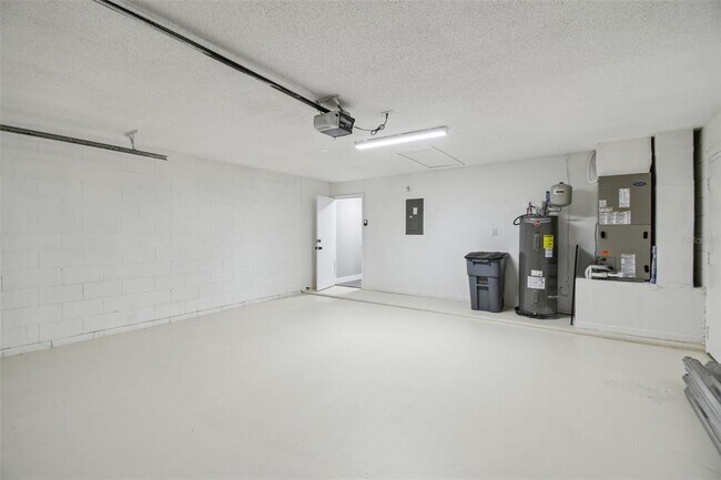 Building Photo - 1317 Ravida Woods Dr
