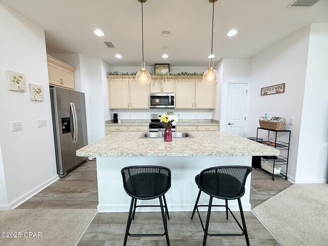 Building Photo - 8734 Sand dollar Dr