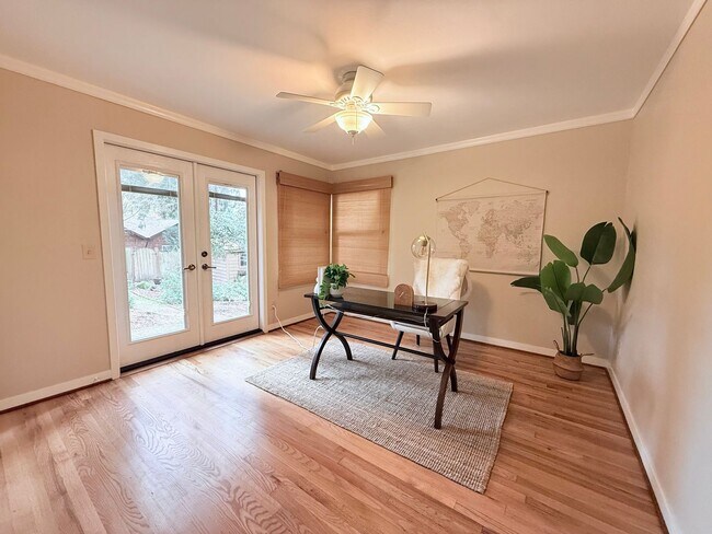 Building Photo - Beautiful 3B/2B First Addition Area in Lake Oswego