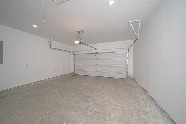 Building Photo - 2515 Olivine Stone Dr