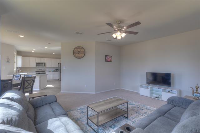 Building Photo - 1305 Benwick Dr