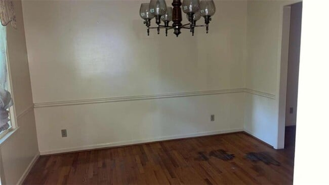 Building Photo - 416 Barbashela Dr