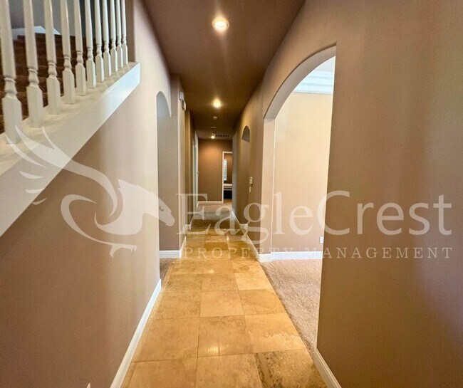 Building Photo - Luxury Bella Terra Estate with Mountain & Vineyard Views