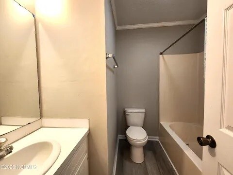 Building Photo - 3800 Sterling Pointe Dr