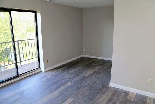 Building Photo - 40 Cochituate Rd