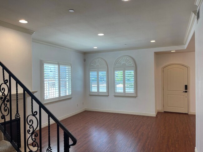 Building Photo - San Gabriel 3 beds 2.5 bathrooms for lease