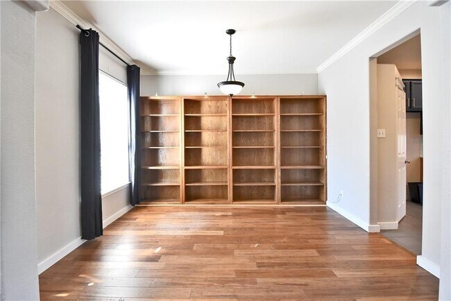 Building Photo - 1005 Cashew Ln