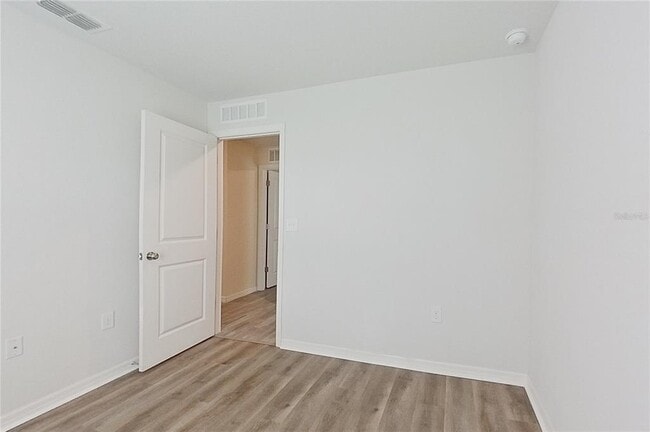 Building Photo - 27008 Anthony Ave